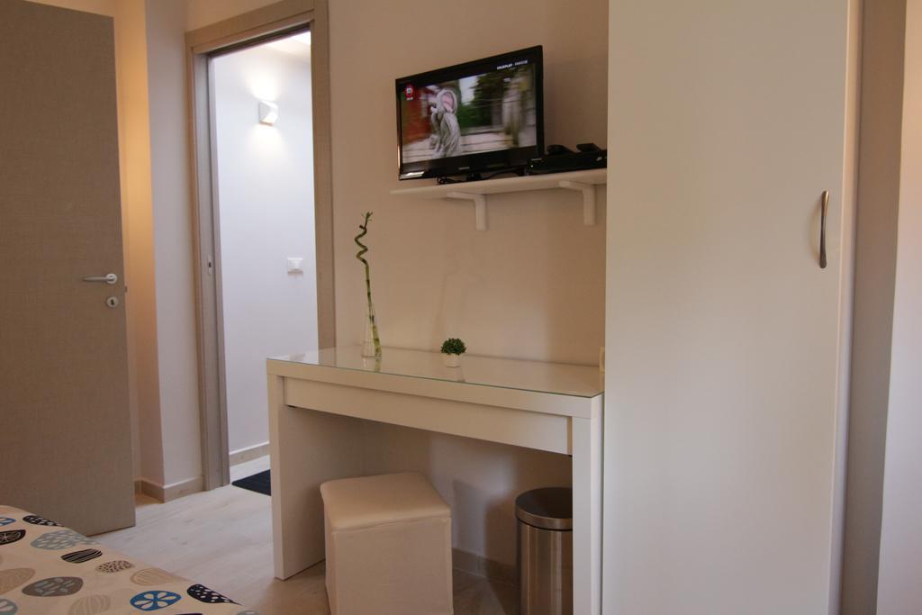 Rosemary Charming Rooms Termoli Ruang foto